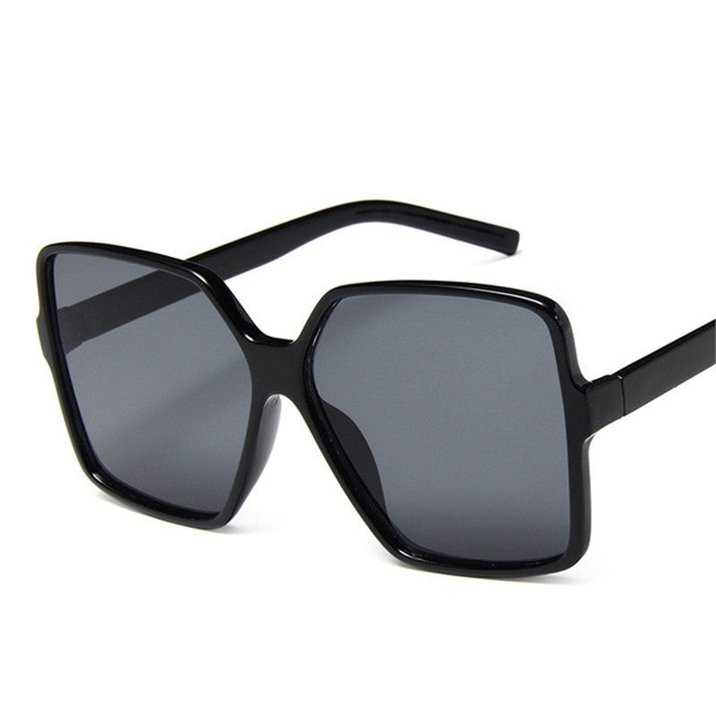Sonnenbrille Damen – UV400 Schutz – Quadratisch – Ideal für Stilvolle Frauen & Alltag