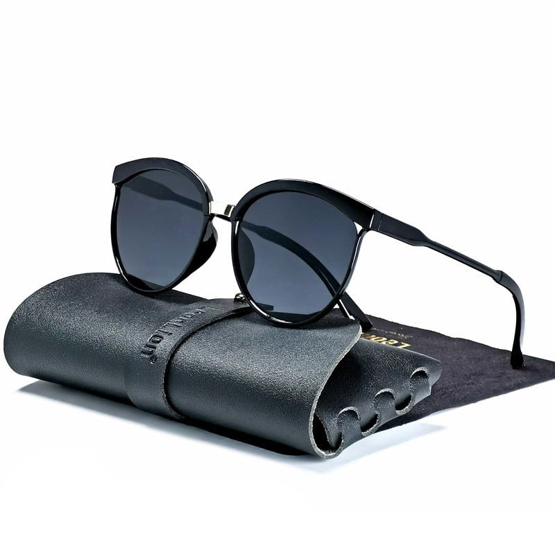 Sonnenbrille aus Kunststoff – Für Freizeit & Reisen