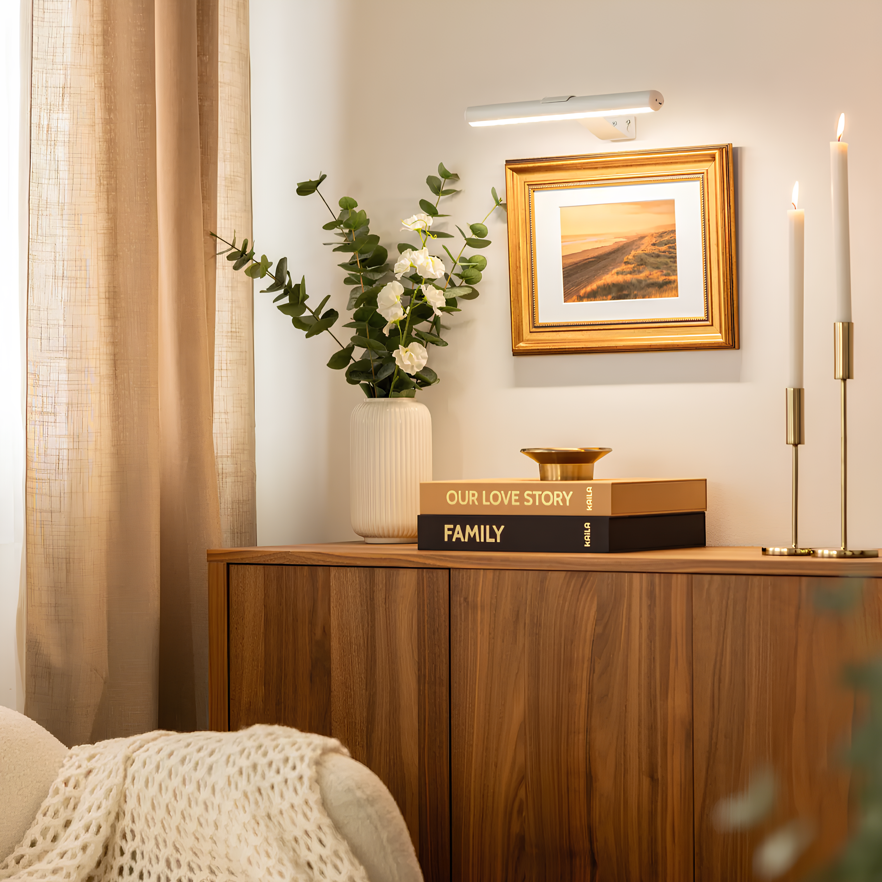 LED Wandlampe kabellos – Drehbar & dimmbar für Bilder & Kunstobjekte